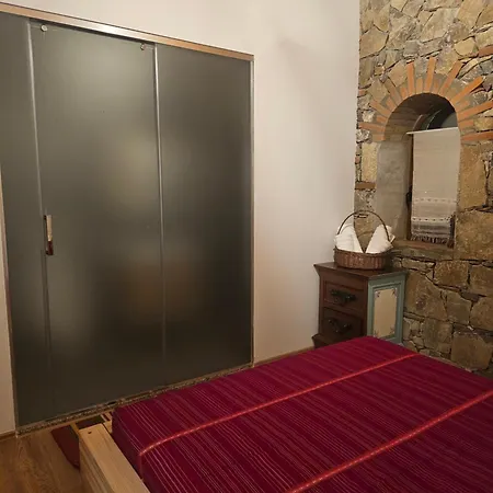 Kulla Zefit Agritourism * Hajmel